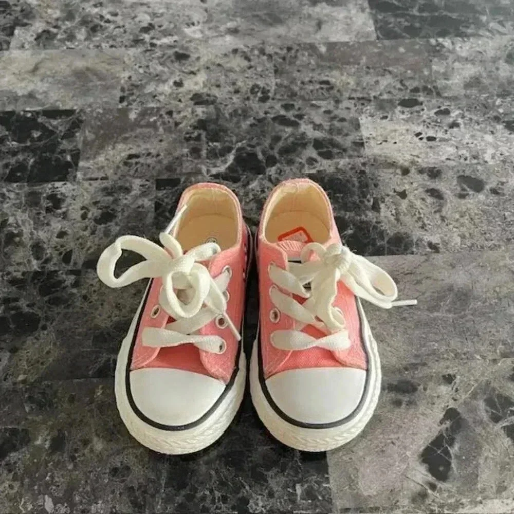 Toddler Kid Canvas Sneaker Size 6 Pink in White